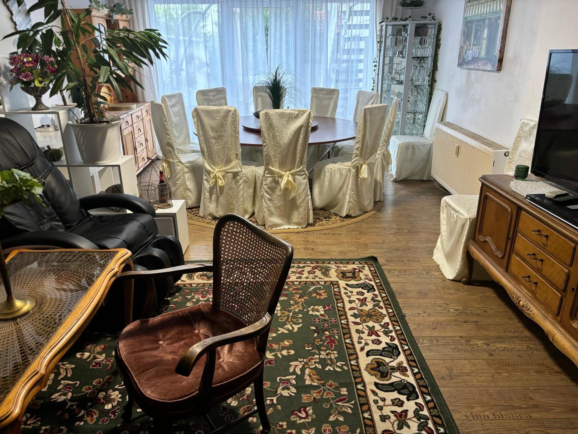 Eifeltoerchen Bed & Breakfast Kirchheim  Bagian luar foto